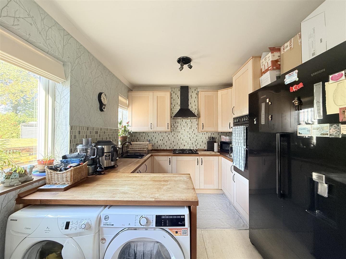 3 bed house - semi-detached in Armadale Road, Dukinfield – photo 4